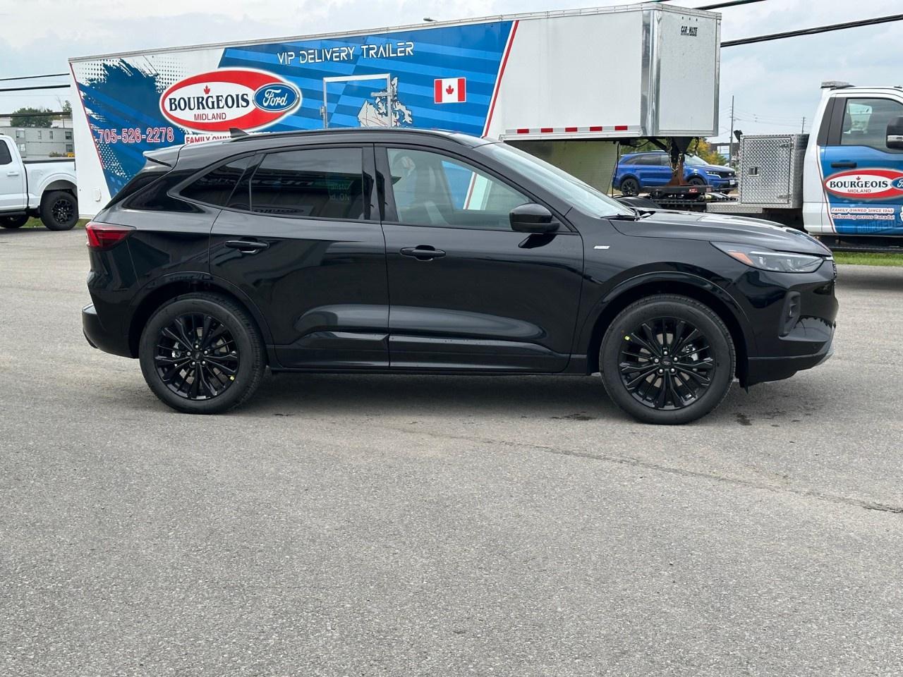 2025 Ford Escape ST-Line Elite AWD Photo