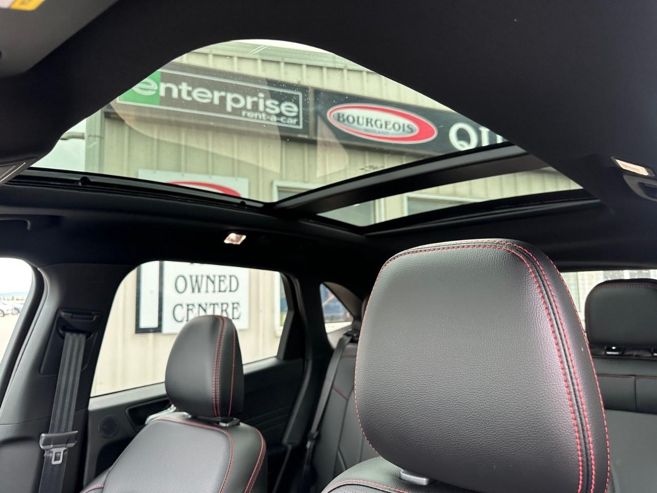 2025 Ford Escape ST-Line Elite AWD Photo