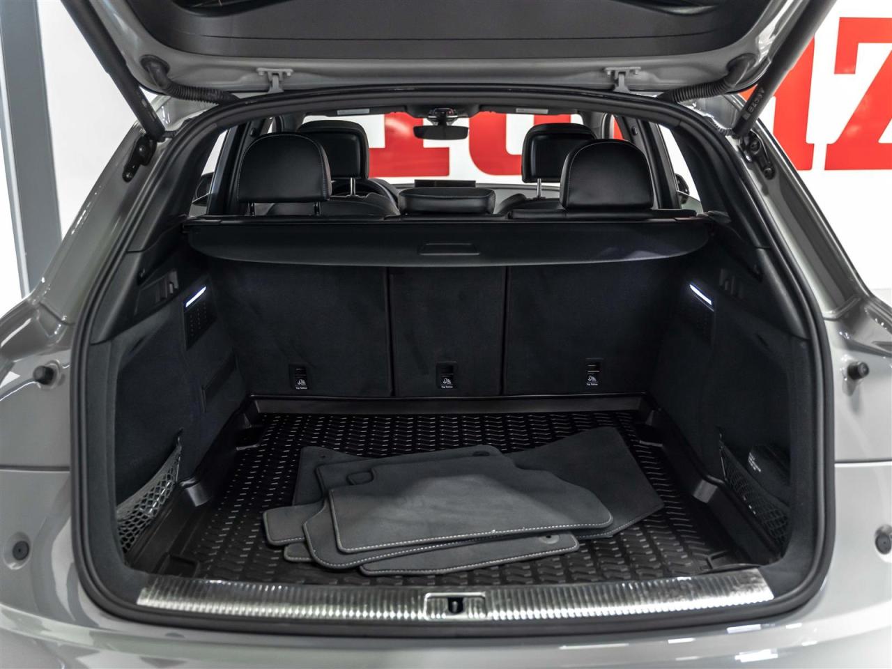 2022 Audi SQ5 $488 BI WEEKLY BI WEEKLY |PROGRESSIVE|CARBON MIRRORS|CABON INT|BLINDSPOT|PANO Photo