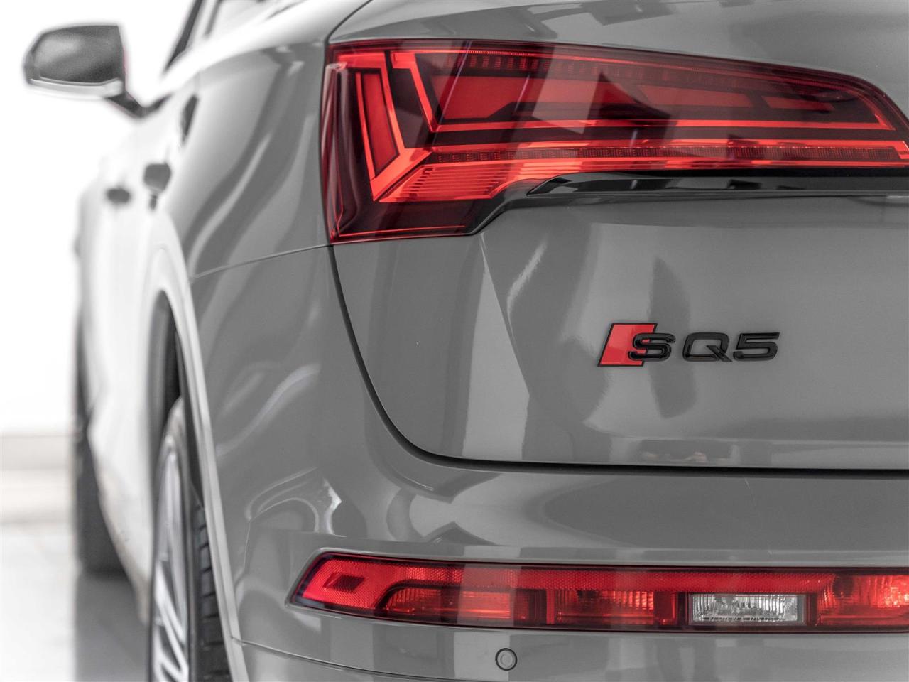 2022 Audi SQ5 $488 BI WEEKLY BI WEEKLY |PROGRESSIVE|CARBON MIRRORS|CABON INT|BLINDSPOT|PANO Photo
