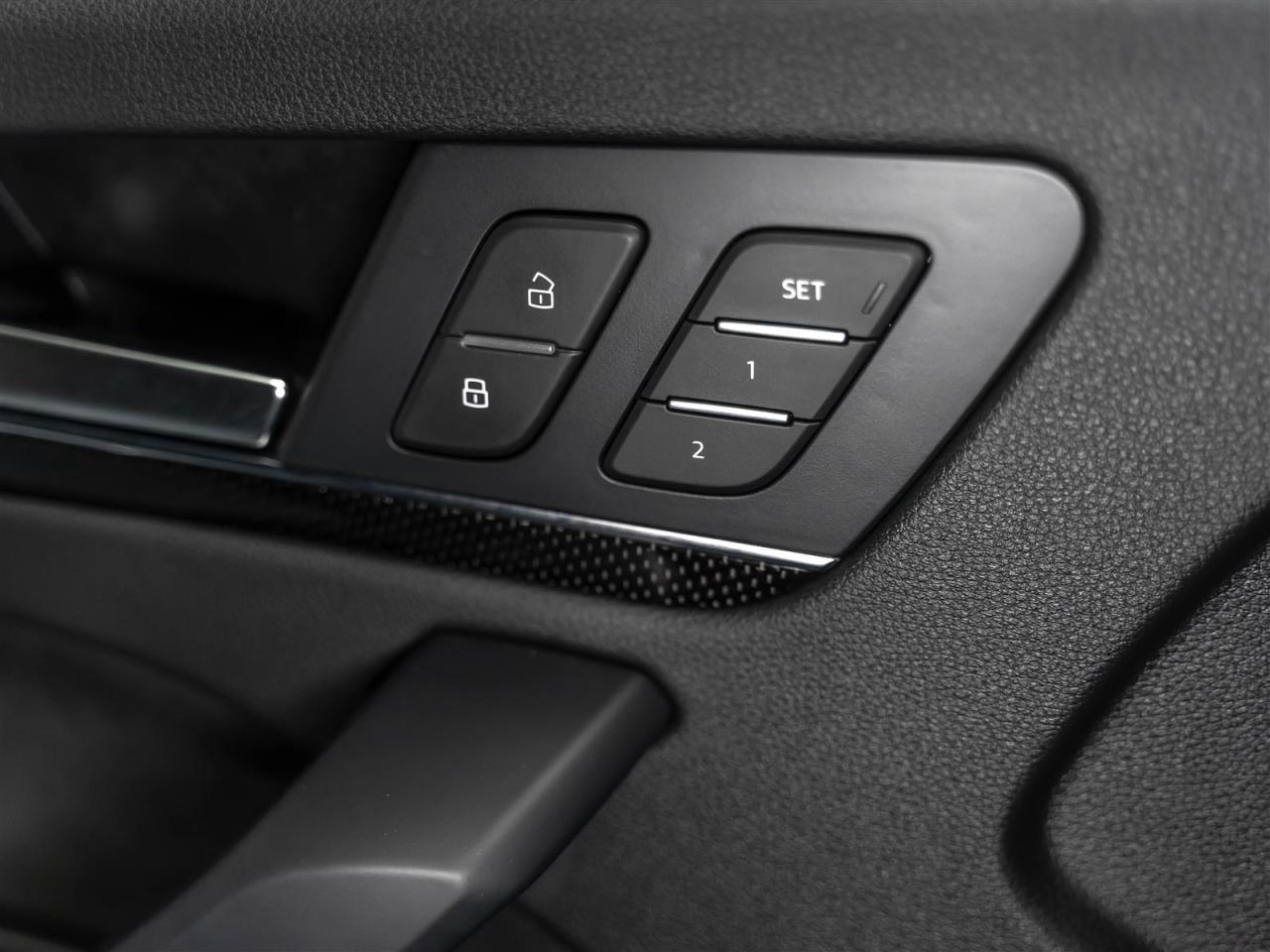 2022 Audi SQ5 $488 BI WEEKLY BI WEEKLY |PROGRESSIVE|CARBON MIRRORS|CABON INT|BLINDSPOT|PANO Photo