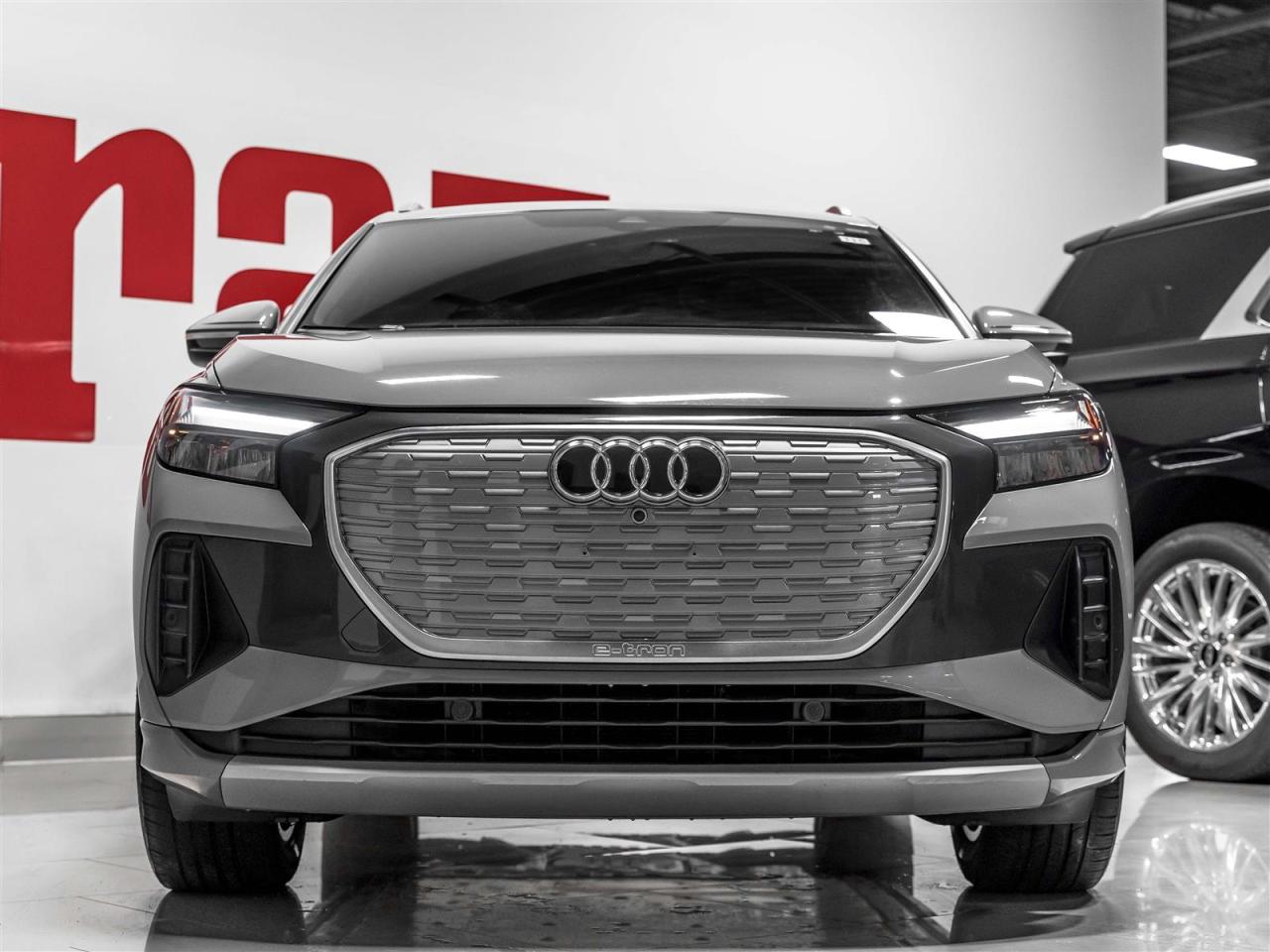 2023 Audi Q4 e-tron $361 BI WEEKLY $0 DOWN |ACCIDENT FREE|ONE OWNER|SIDE ASSIST|APPLE CARPLAY Photo