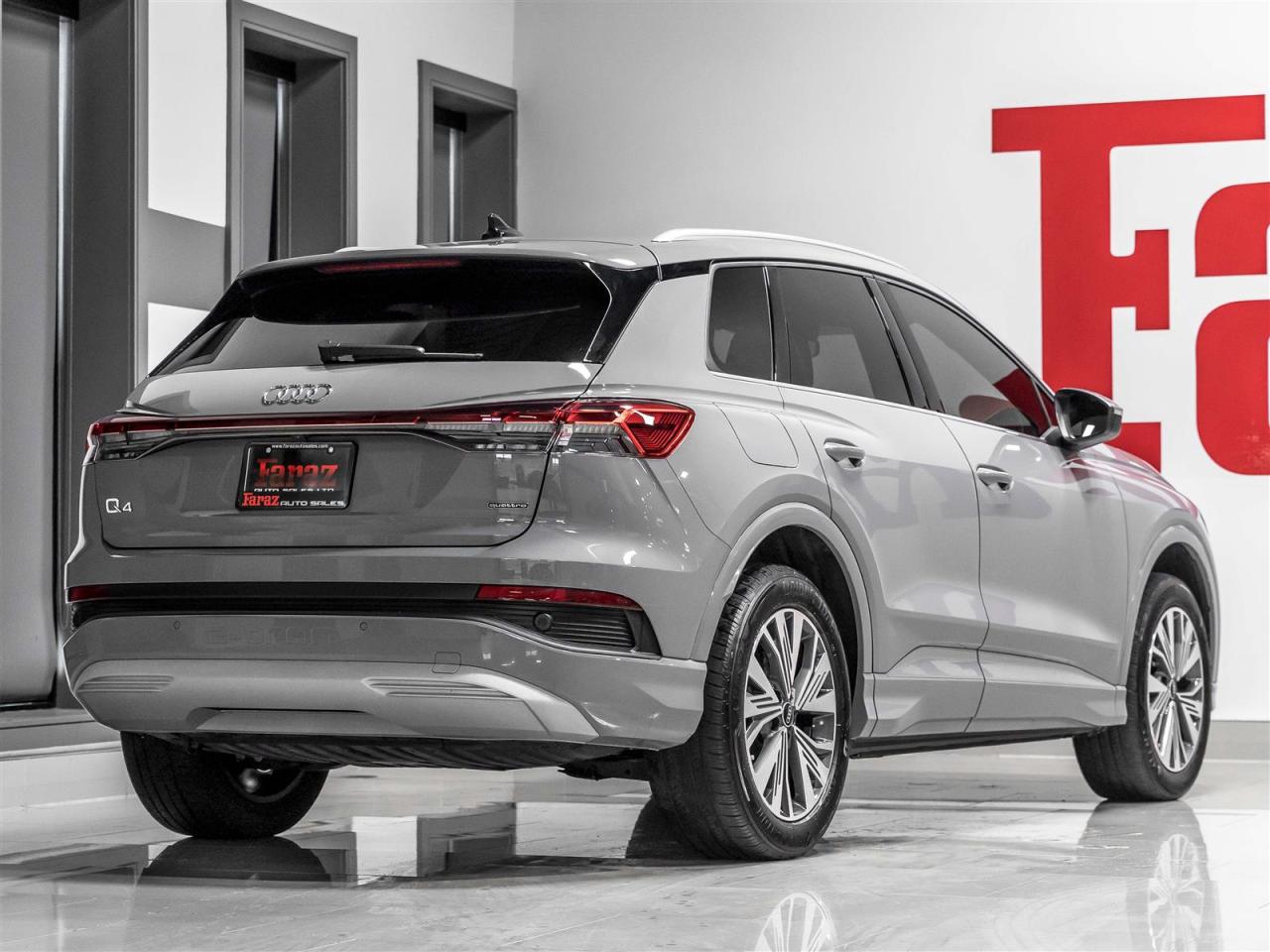 2023 Audi Q4 e-tron $361 BI WEEKLY $0 DOWN |ACCIDENT FREE|ONE OWNER|SIDE ASSIST|APPLE CARPLAY Photo2