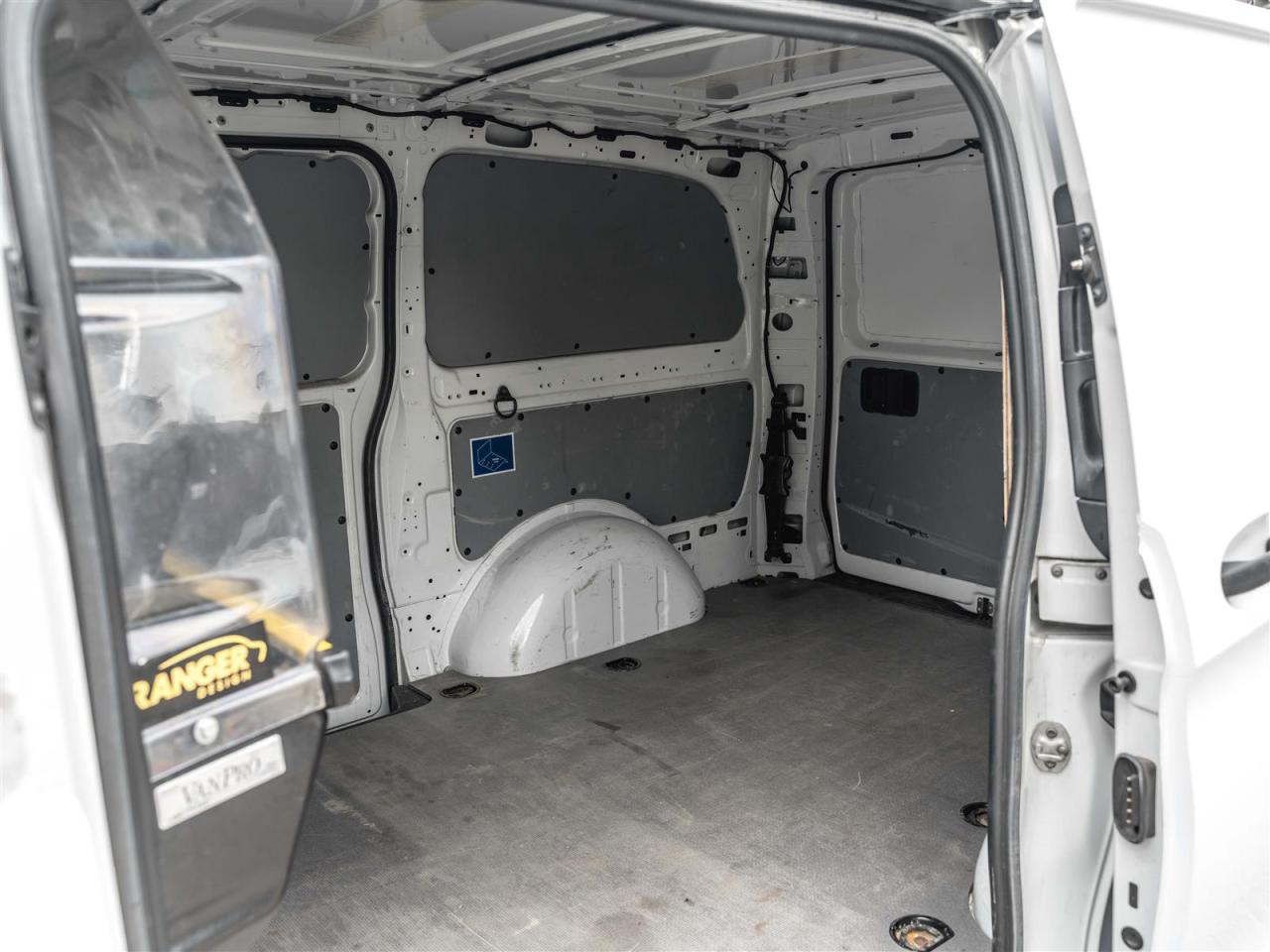 2019 Mercedes-Benz Metris $267 BI WEEKLY $2500 DOWN| 126INCH WB|CARGO VAN|REARCAM|BT AUDIO|ACCIDENT FREE Photo