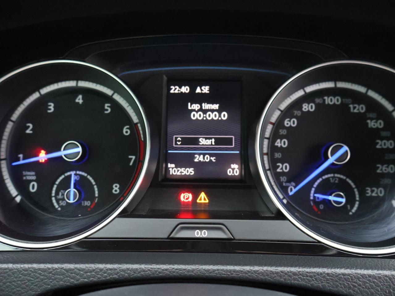 2017 Volkswagen Golf R 6Speed AWD CERTIFIED CAMERA NAV BLUETOOTH LEATHER HEATED SEATS CRUISE ALLOYS - Photo #43