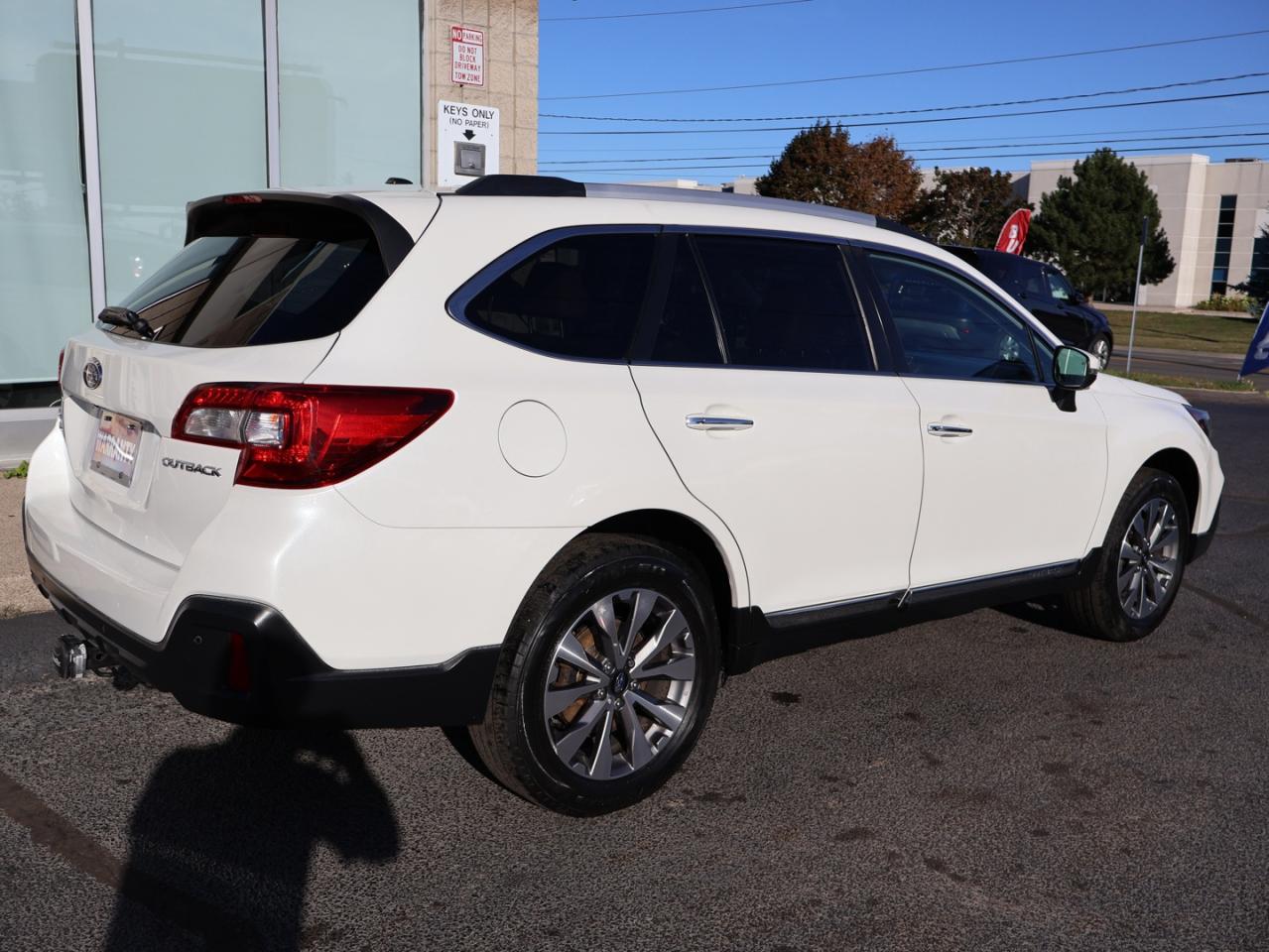 2019 Subaru Outback LIMITED AWD CERTIFIED *ACCIDENT FREE* NAVI CAMERA HEATED STEERING/4 SEATS SUNROOF B.SPOT P.SHIFTERS - Photo #6
