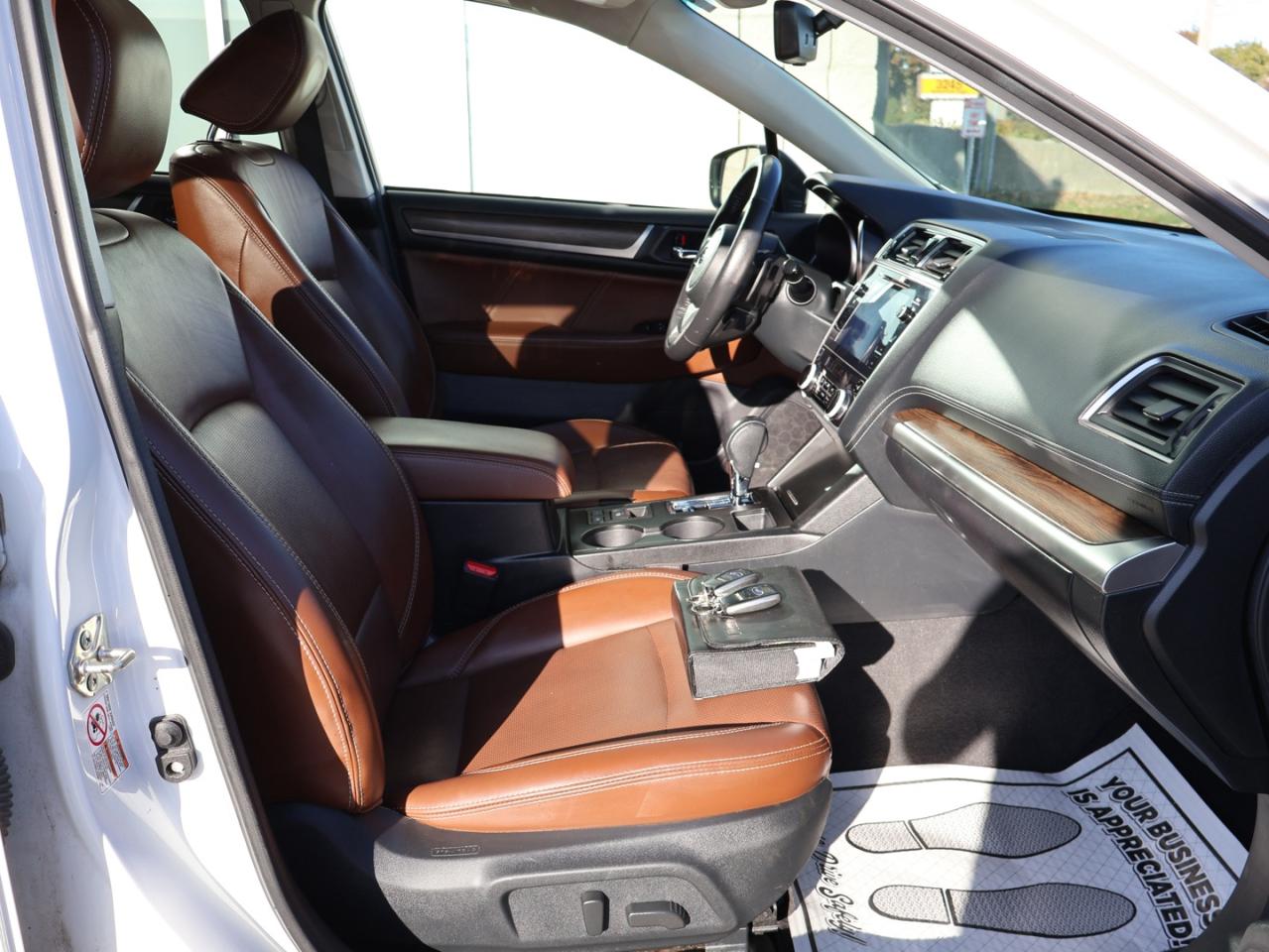2019 Subaru Outback LIMITED AWD CERTIFIED *ACCIDENT FREE* NAVI CAMERA HEATED STEERING/4 SEATS SUNROOF B.SPOT P.SHIFTERS - Photo #18
