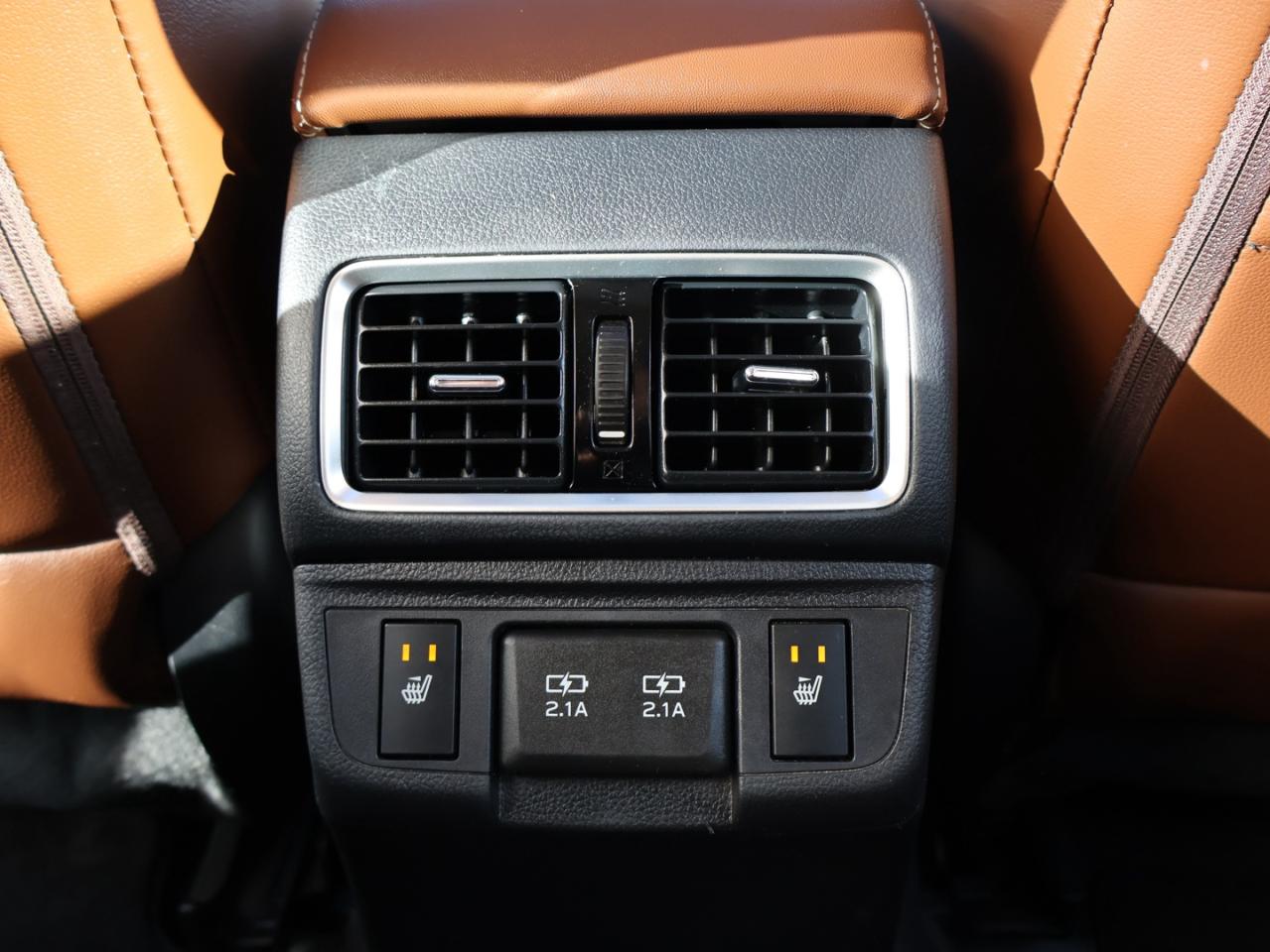 2019 Subaru Outback LIMITED AWD CERTIFIED *ACCIDENT FREE* NAVI CAMERA HEATED STEERING/4 SEATS SUNROOF B.SPOT P.SHIFTERS - Photo #25