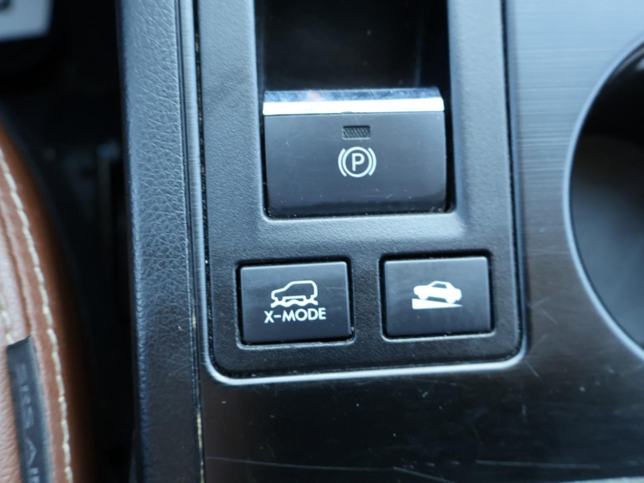 2019 Subaru Outback LIMITED AWD CERTIFIED *ACCIDENT FREE* NAVI CAMERA HEATED STEERING/4 SEATS SUNROOF B.SPOT P.SHIFTERS - Photo #33