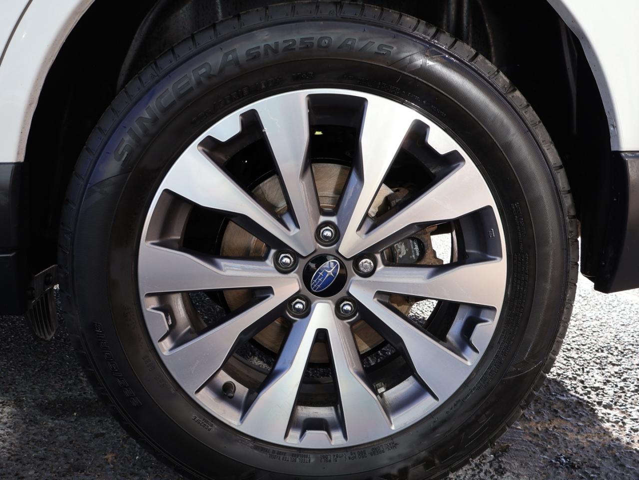 2019 Subaru Outback LIMITED AWD CERTIFIED *ACCIDENT FREE* NAVI CAMERA HEATED STEERING/4 SEATS SUNROOF B.SPOT P.SHIFTERS - Photo #44