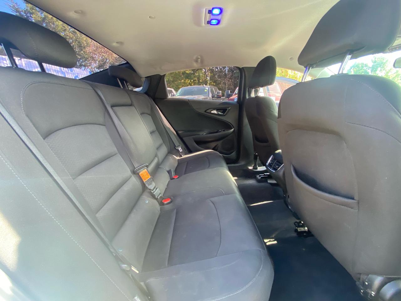 2018 Chevrolet Malibu LT - Photo #12
