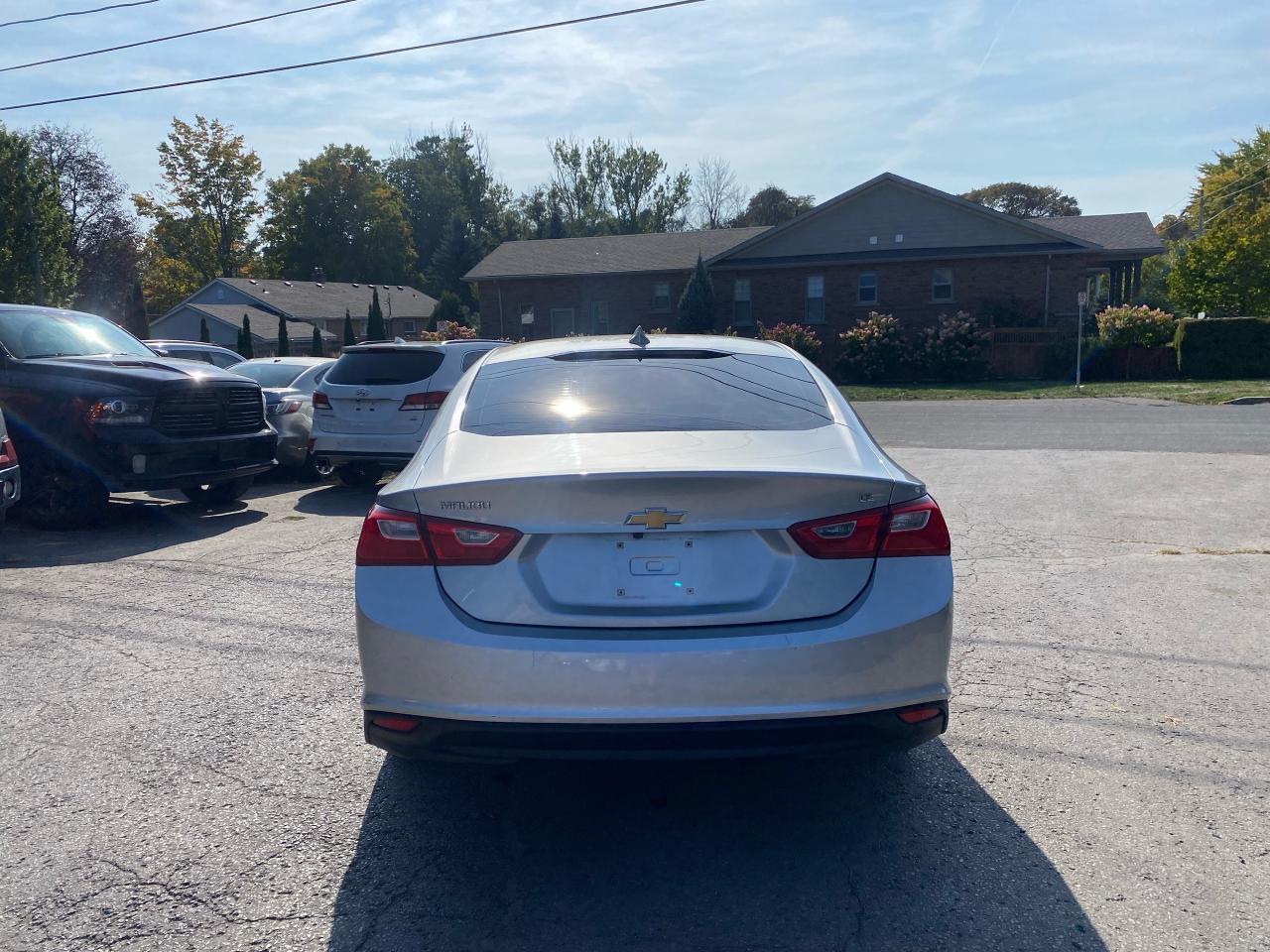 2018 Chevrolet Malibu LT - Photo #6