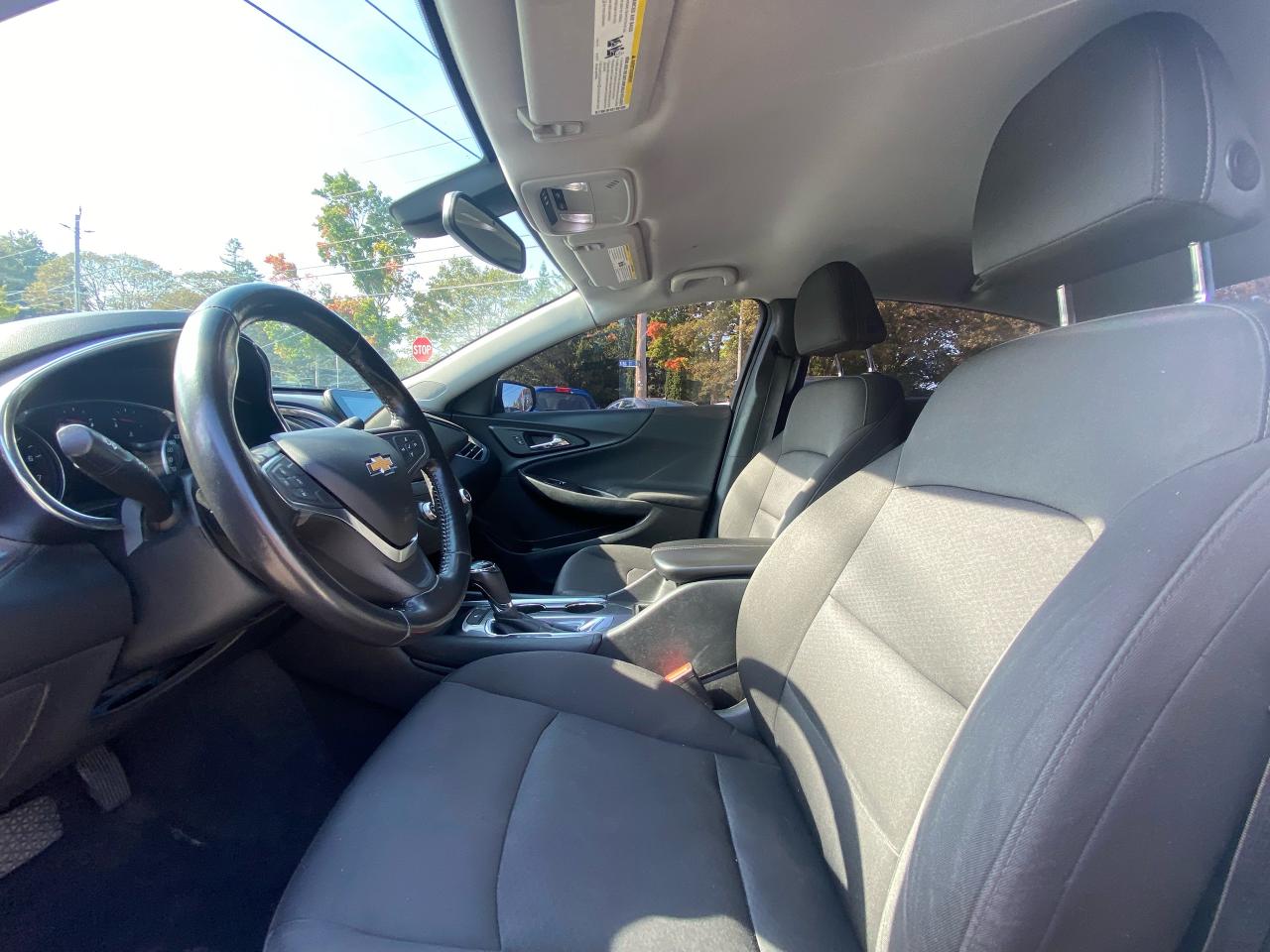 2018 Chevrolet Malibu LT - Photo #10
