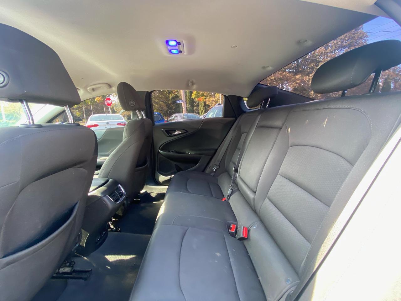 2018 Chevrolet Malibu LT - Photo #11