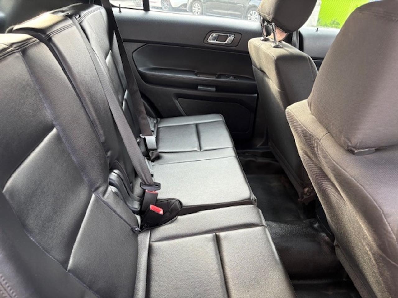 2018 Ford Explorer AWD-BACK UP CAMERA-CENTER CONSOLE-FINANCE-CERTIFIED Photo