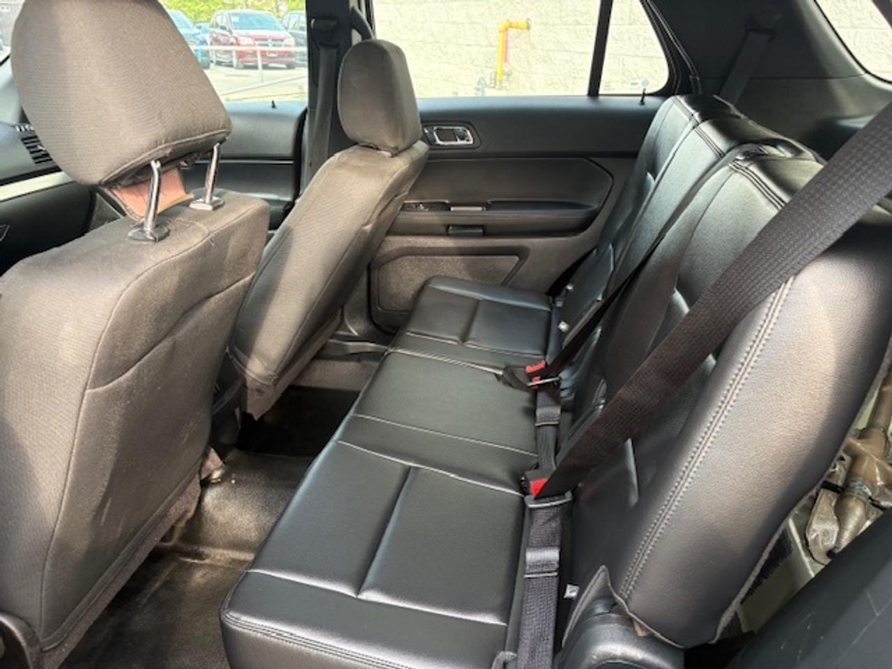 2018 Ford Explorer AWD-BACK UP CAMERA-CENTER CONSOLE-FINANCE-CERTIFIED Photo