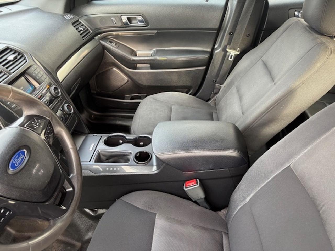 2018 Ford Explorer AWD-BACK UP CAMERA-CENTER CONSOLE-FINANCE-CERTIFIED Photo