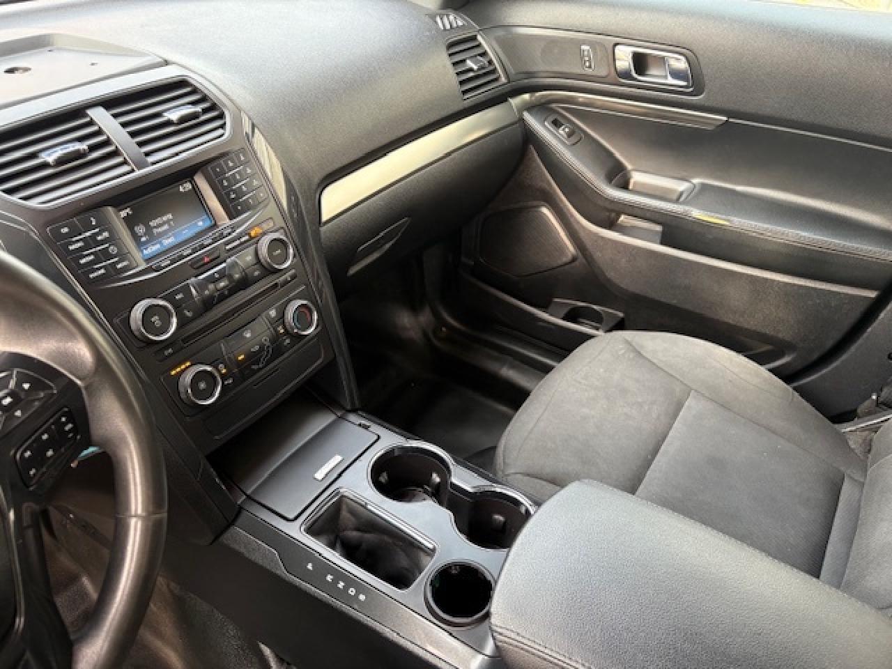 2018 Ford Explorer AWD-BACK UP CAMERA-CENTER CONSOLE-FINANCE-CERTIFIED Photo