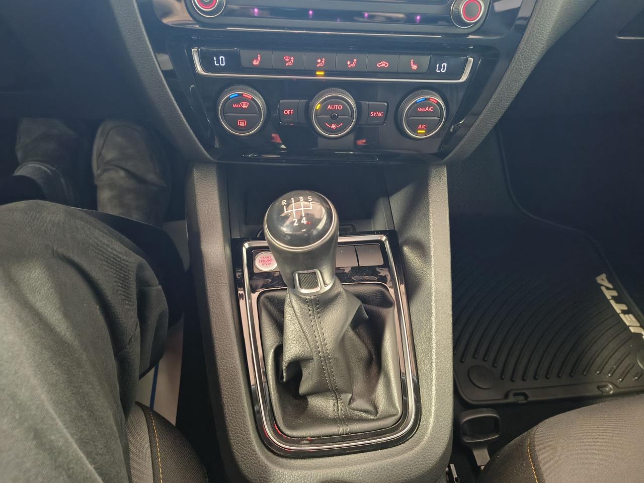 2017 Volkswagen Jetta Wolfsburg Edition Standard Photo0