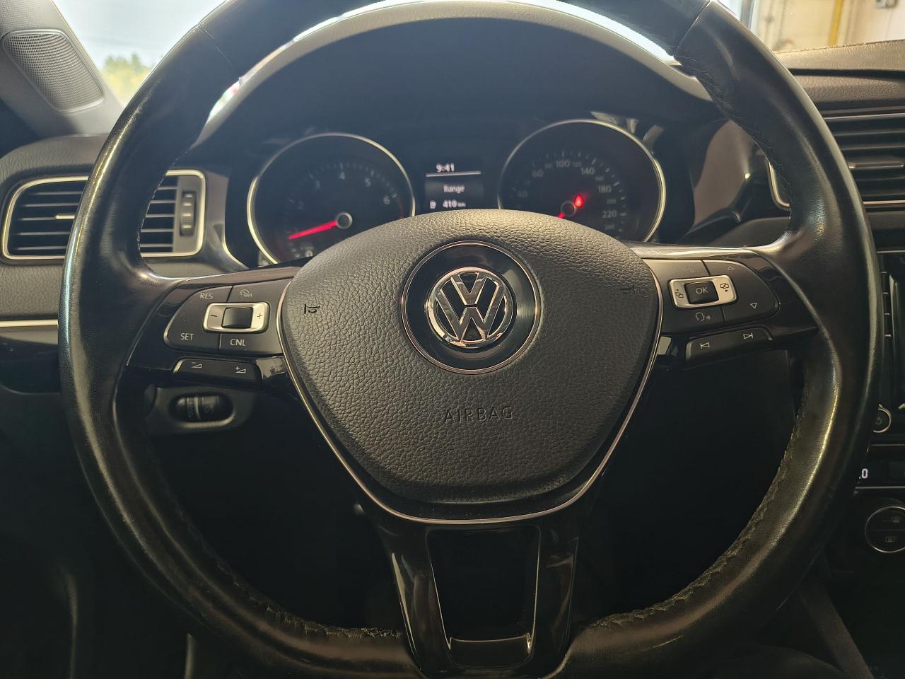 2017 Volkswagen Jetta Wolfsburg Edition Standard Photo0