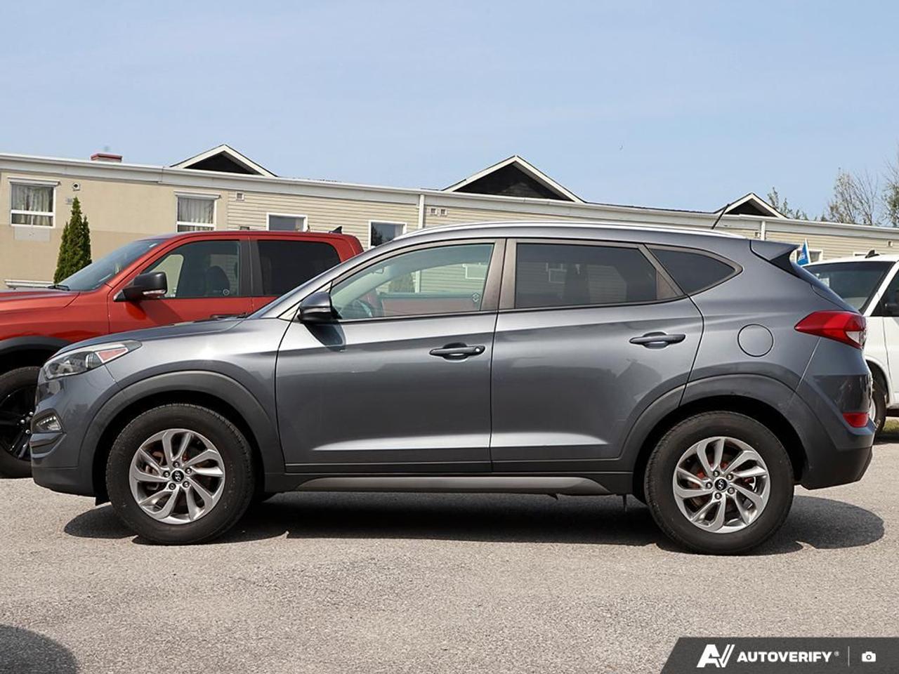2016 Hyundai Tucson Premium, AWD, ECO, R/V CAM, BSM, HEATED SEATS Photo