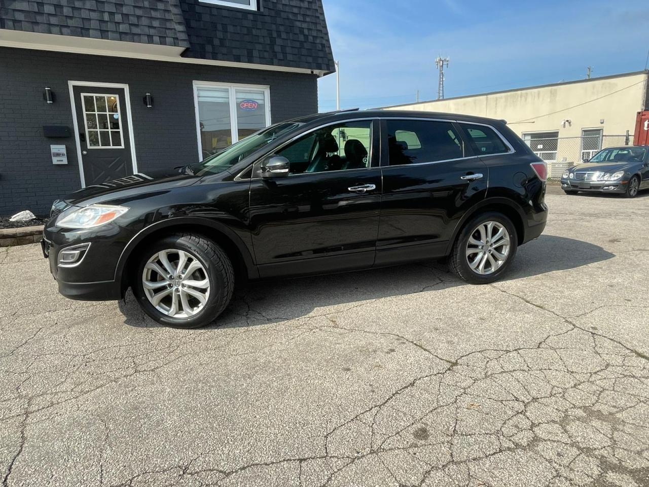 2011 Mazda CX-9 AWD 7 PASSEGERS GT NEW TIRES LEATHER CAM SUNROOF Photo2
