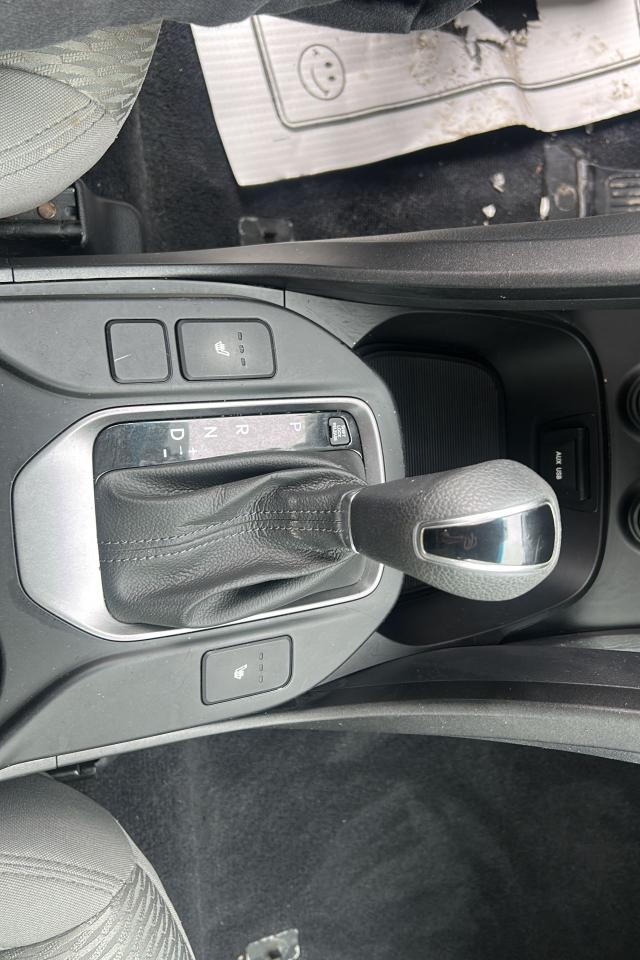 2013 Hyundai Santa Fe GL - Photo #14