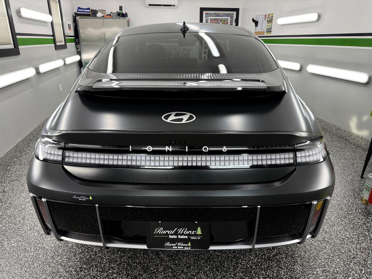 2023 Hyundai IONIQ Preferred AWD Long Range w/Ultimate Pkg - Photo #5