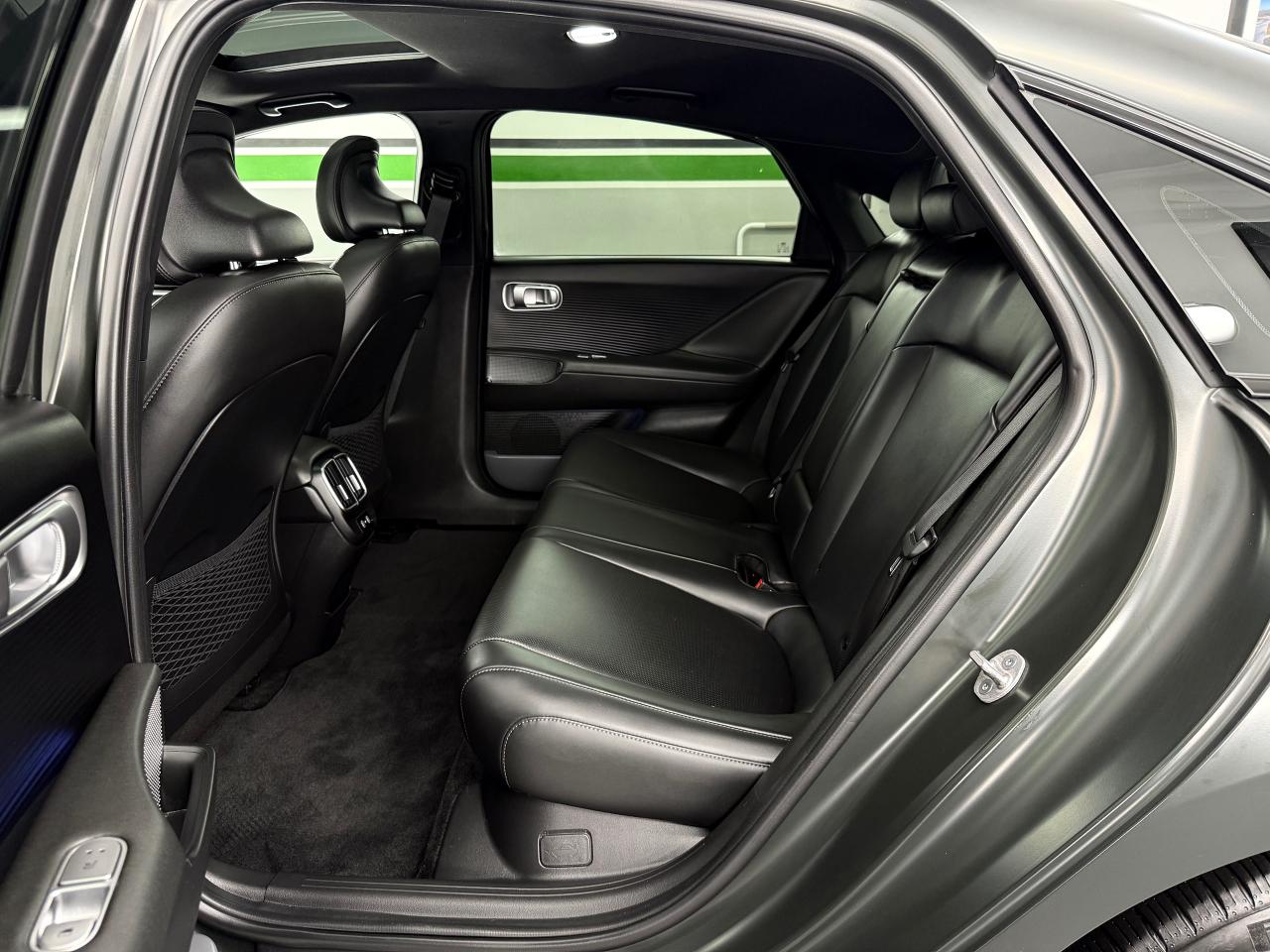 2023 Hyundai IONIQ Preferred AWD Long Range w/Ultimate Pkg - Photo #10