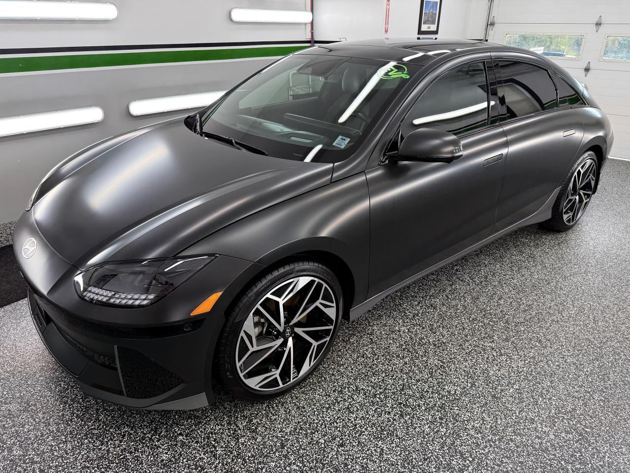 2023 Hyundai IONIQ Preferred AWD Long Range w/Ultimate Pkg - Photo #3