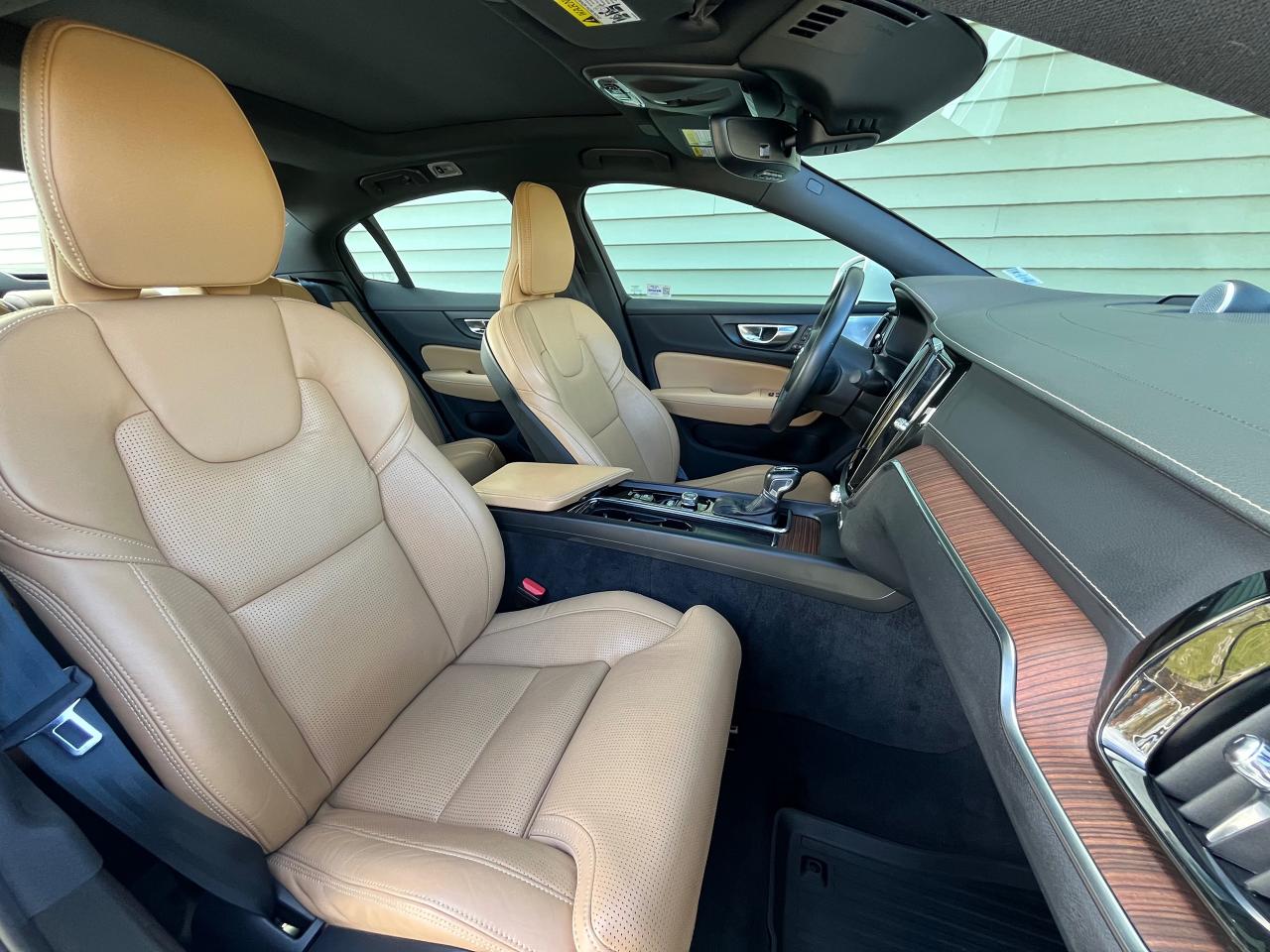 2021 Volvo S60 Inscription - Photo #2