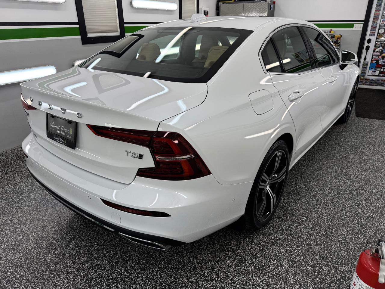 2021 Volvo S60 Inscription - Photo #6