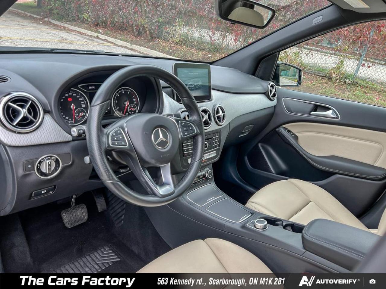 2017 Mercedes-Benz B-Class B250 SPORTS TOURER 4MATIC No Accident! - Photo #11