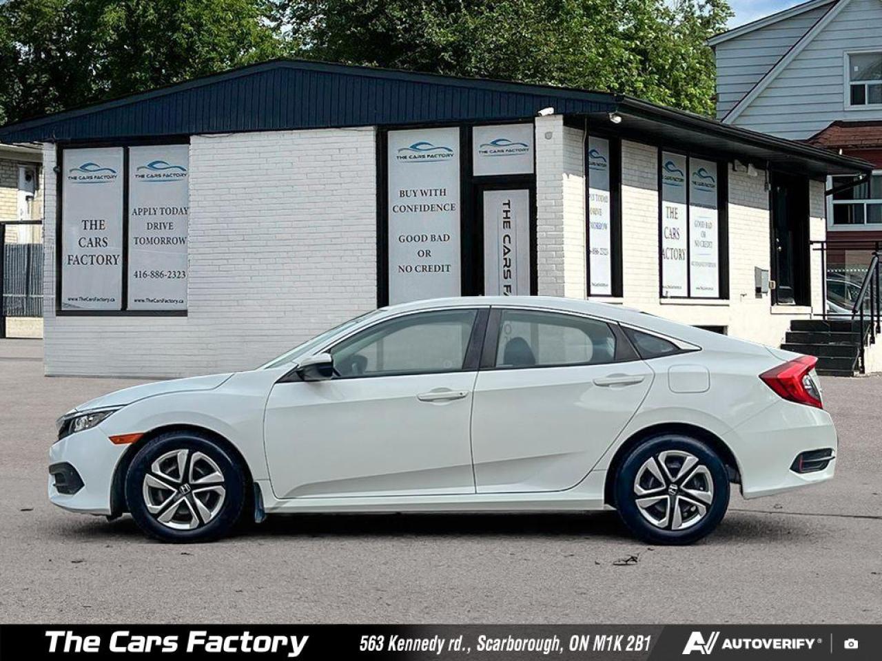 2017 Honda Civic LX 6MT Apple Carplay  1-Owner/ No Accident! Photo2