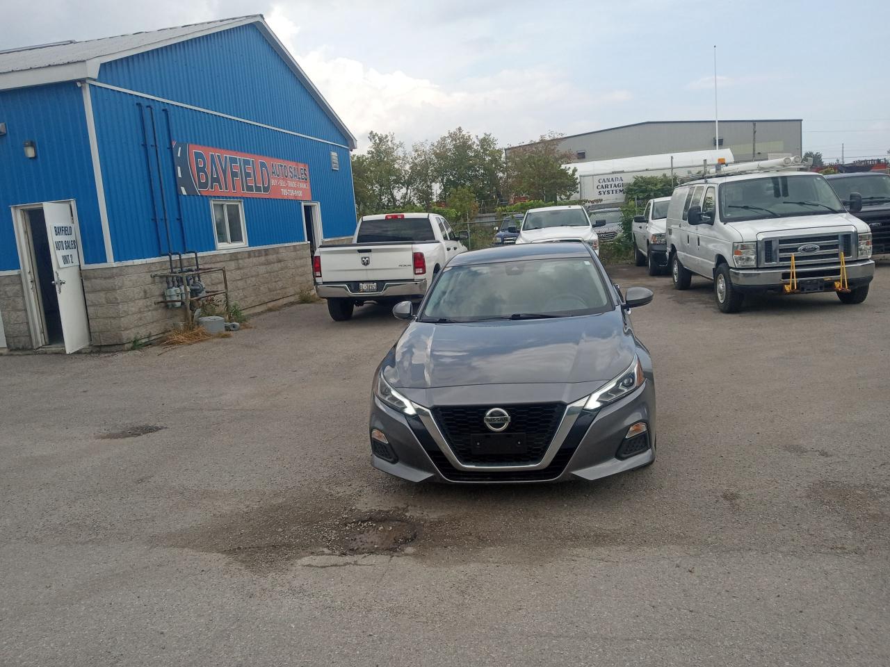2021 Nissan Altima 2.5 SE - Photo #2