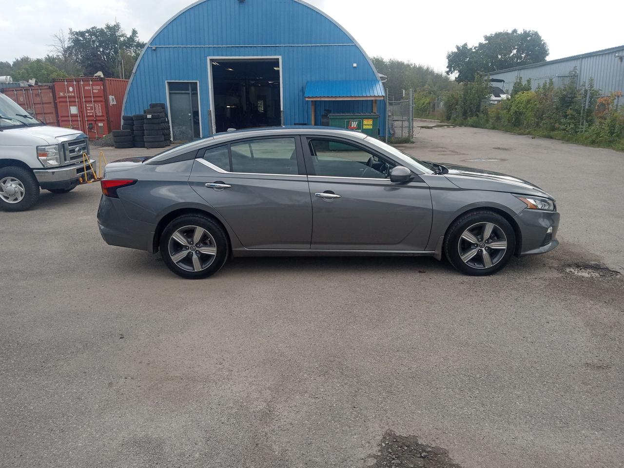 2021 Nissan Altima 2.5 SE - Photo #4