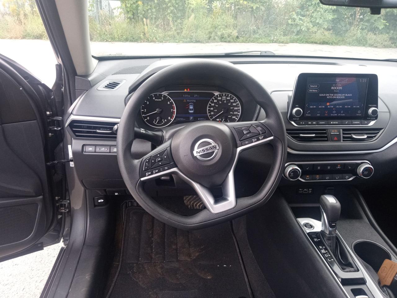 2021 Nissan Altima 2.5 SE - Photo #10