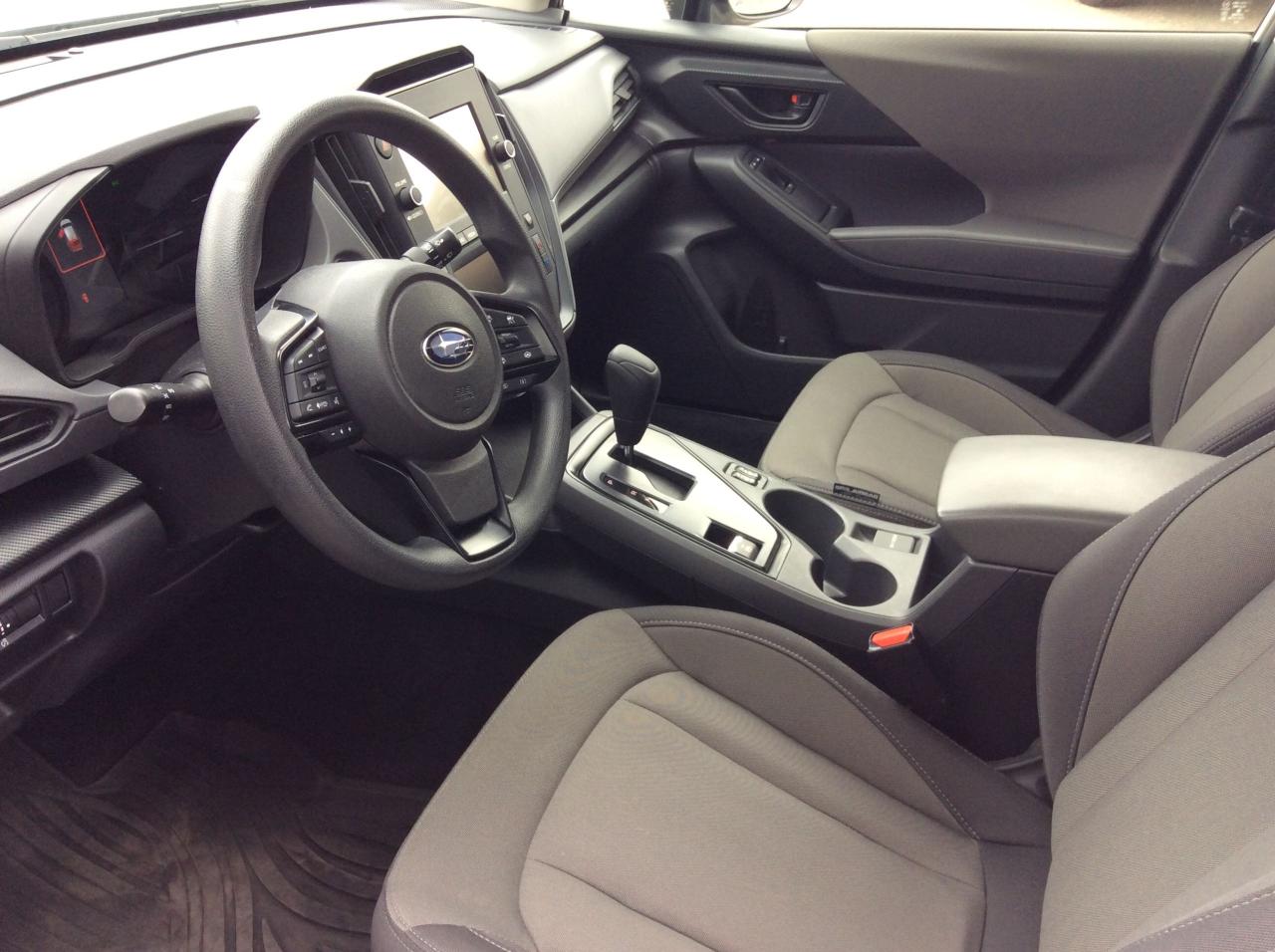 2024 Subaru Crosstrek Convenience Photo3