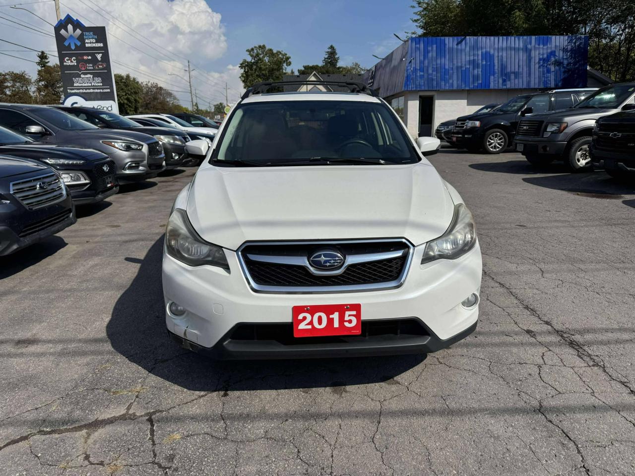 2015 Subaru XV Crosstrek 2.0i w/Limited Pkg Photo3