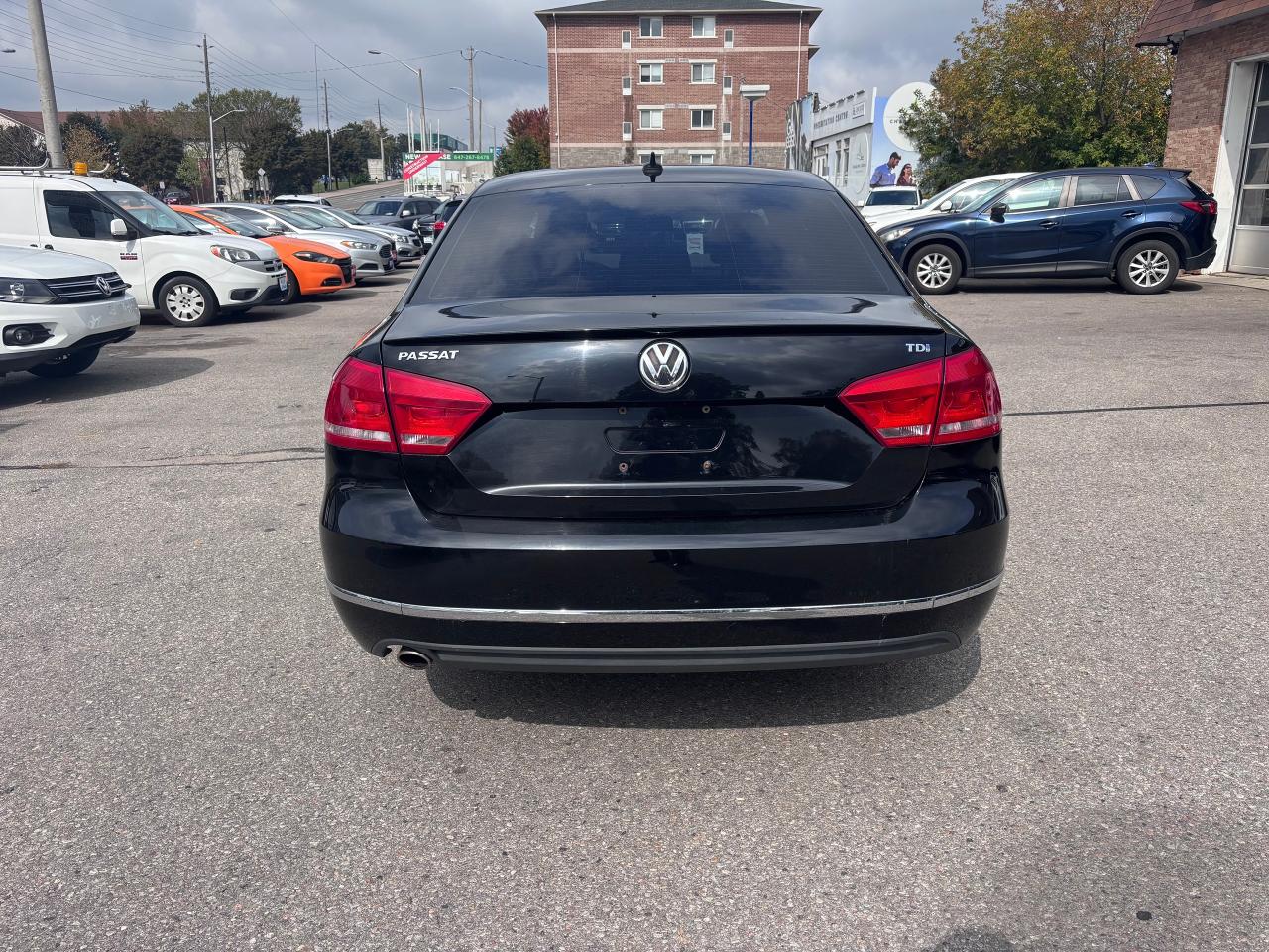 2012 Volkswagen Passat TDI LOW KMS RARE FIND! LOTS OF SERVICE! - Photo #7