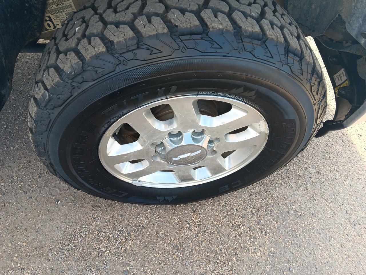 2012 Chevrolet Silverado 3500 LT, Crewcab 4x4, Remote Start, Tow Package, Work B - Photo #14