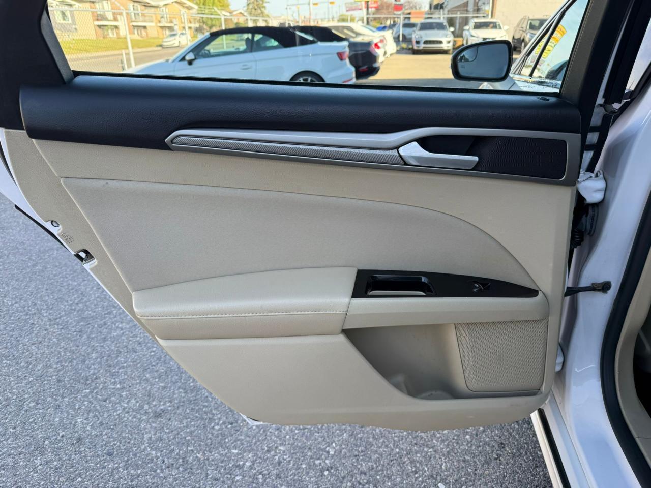 2013 Ford Fusion SE – Low KMs | 1.6L EcoBoost | OOP Inspected! - Photo #11