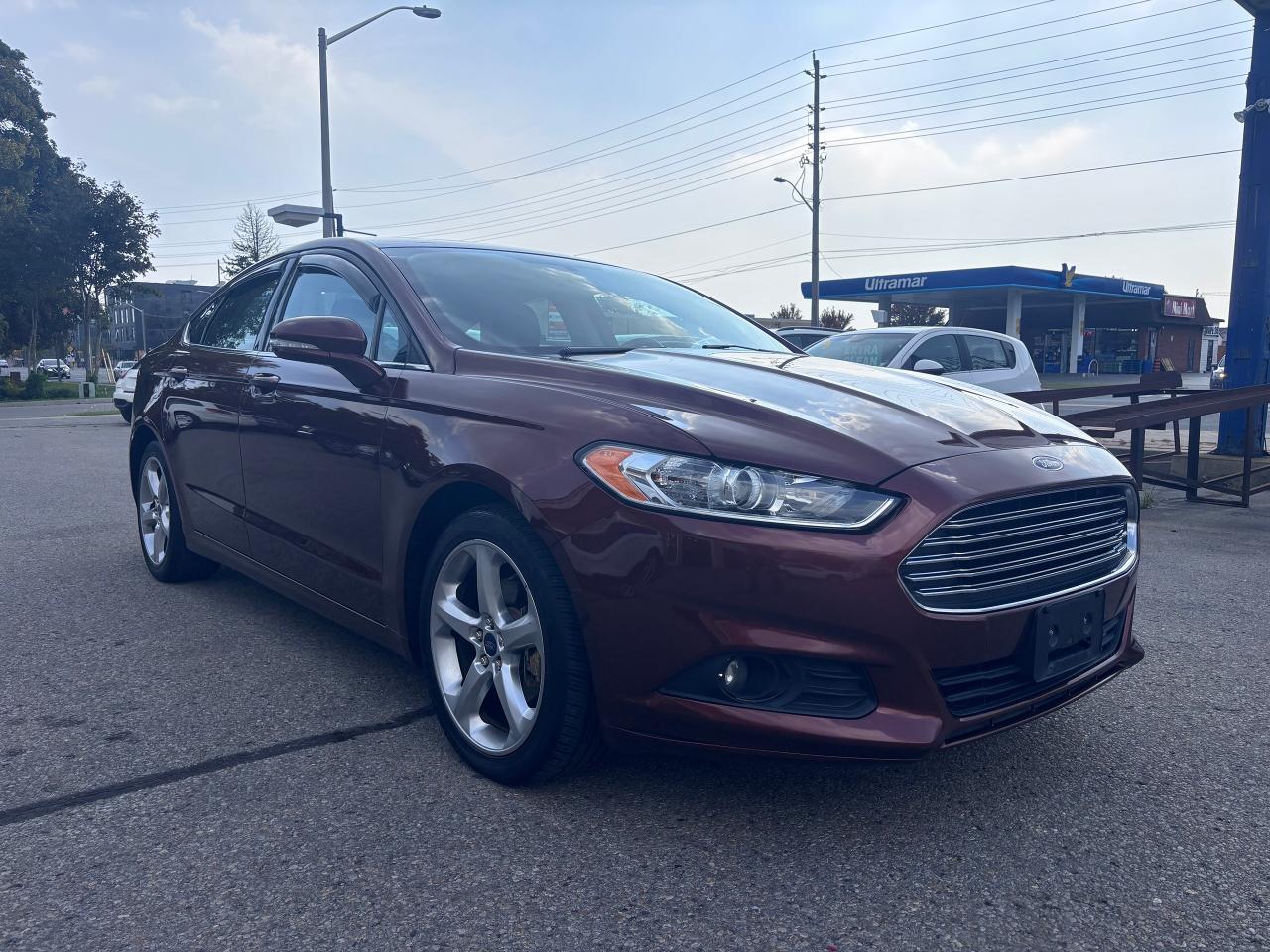 2016 Ford Fusion AWD LOW KMS! LOADED! - Photo #5
