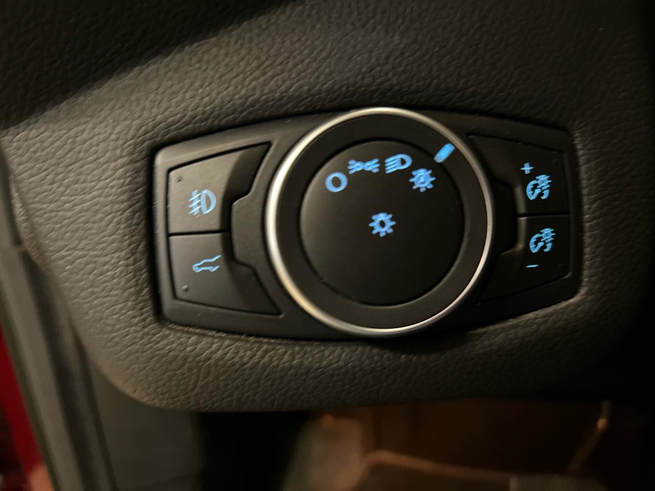 2019 Ford Escape SE - Photo #13