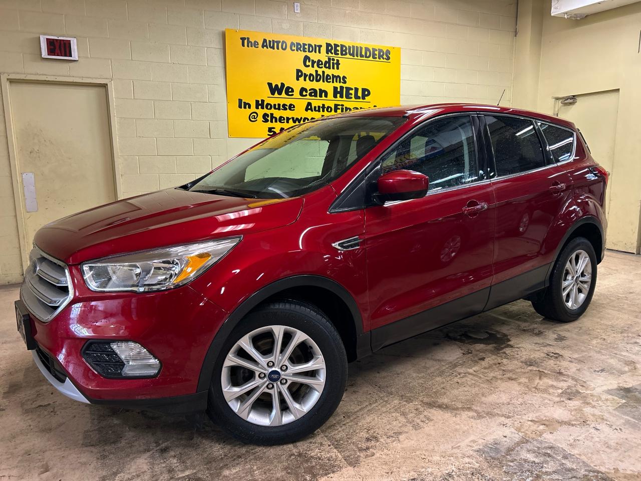 2019 Ford Escape SE - Photo #2