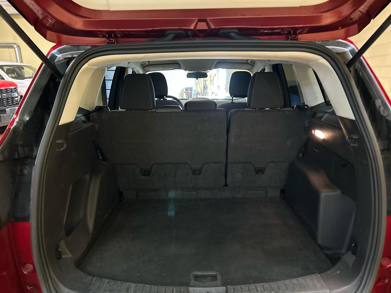 2019 Ford Escape SE - Photo #17