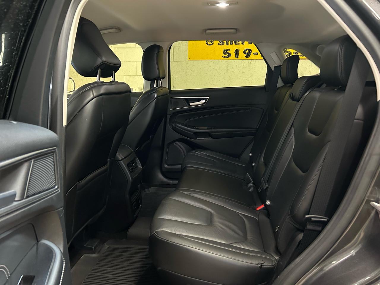 2020 Ford Edge Titanium - Photo #14