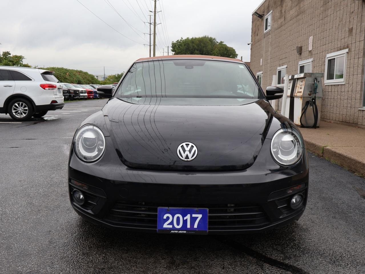 2017 Volkswagen Beetle 1.8T S CONVERTIBLE CERTIFIED *ACCIDENT FREE*V.W MAINTAIN* CAMERA BLUETOOTH LEATHER HEATED SEATS CRUISE ALLOYS - Photo #2
