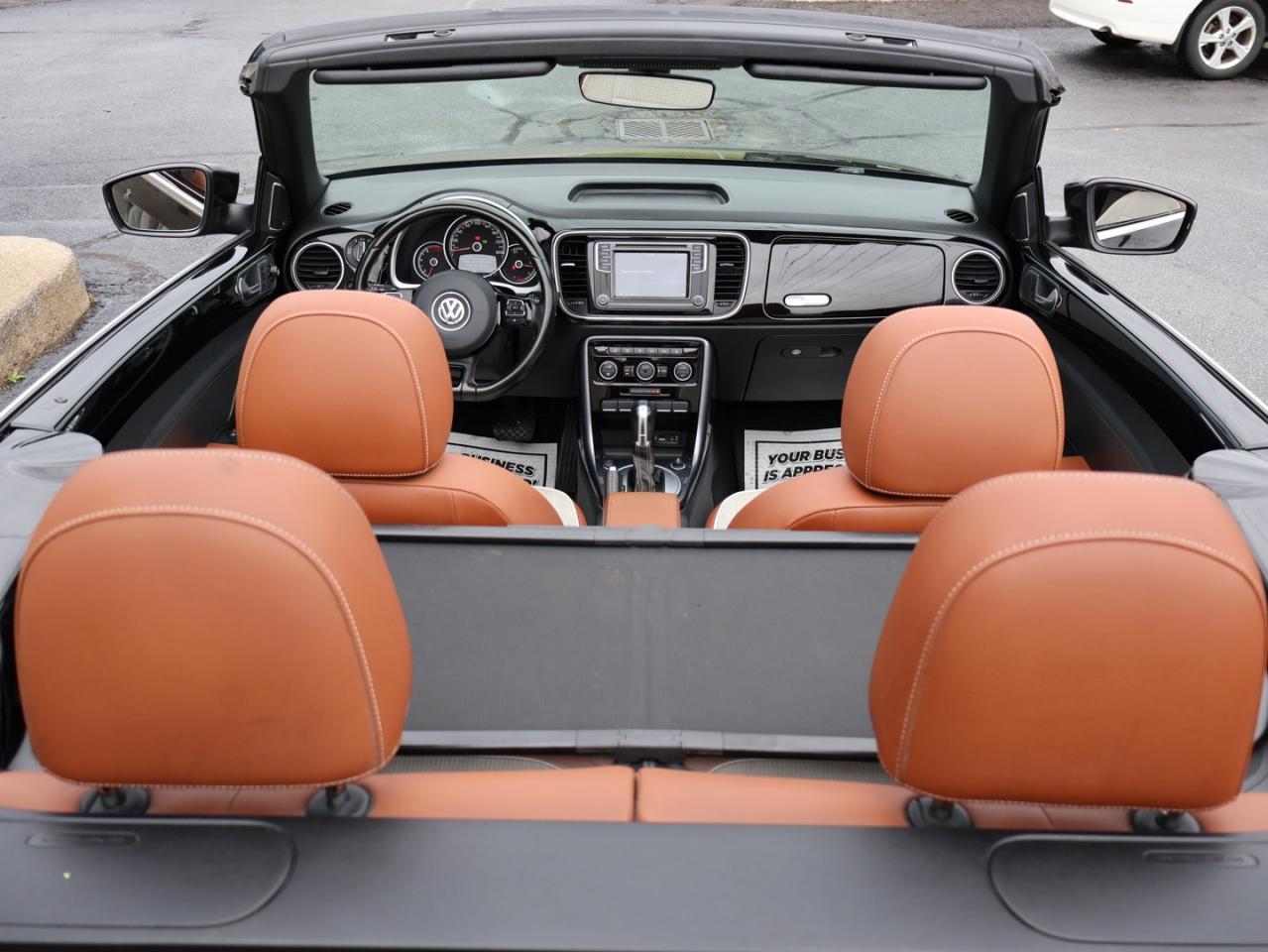 2017 Volkswagen Beetle 1.8T S CONVERTIBLE CERTIFIED *ACCIDENT FREE*V.W MAINTAIN* CAMERA BLUETOOTH LEATHER HEATED SEATS CRUISE ALLOYS - Photo #15