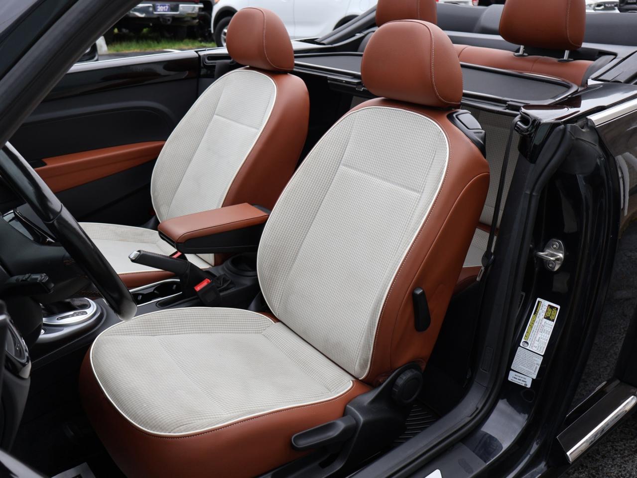 2017 Volkswagen Beetle 1.8T S CONVERTIBLE CERTIFIED *ACCIDENT FREE*V.W MAINTAIN* CAMERA BLUETOOTH LEATHER HEATED SEATS CRUISE ALLOYS - Photo #17